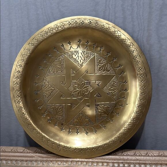 Vintage Handmade Moroccan Brass Plate Wall Hanging 8 Pointed Star Floral Design - Picture 1 of 8
